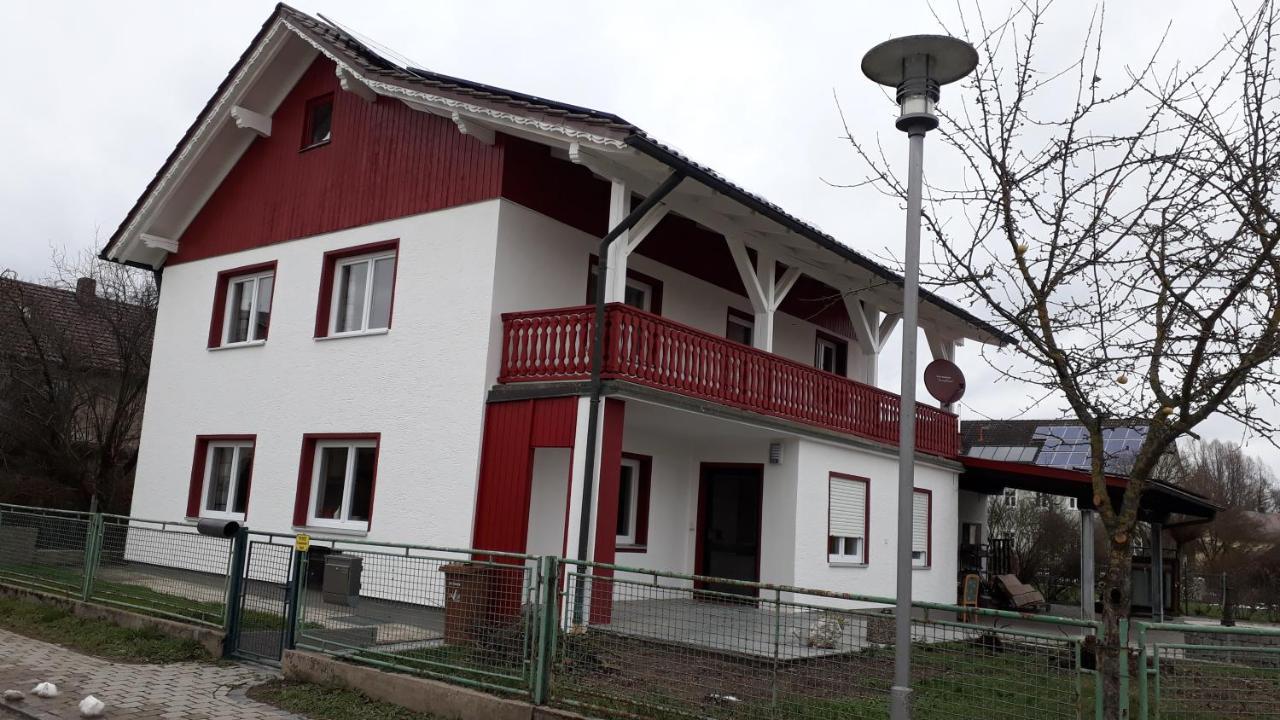 Gaestehaus Grenzenlos Aholfing Exterior foto